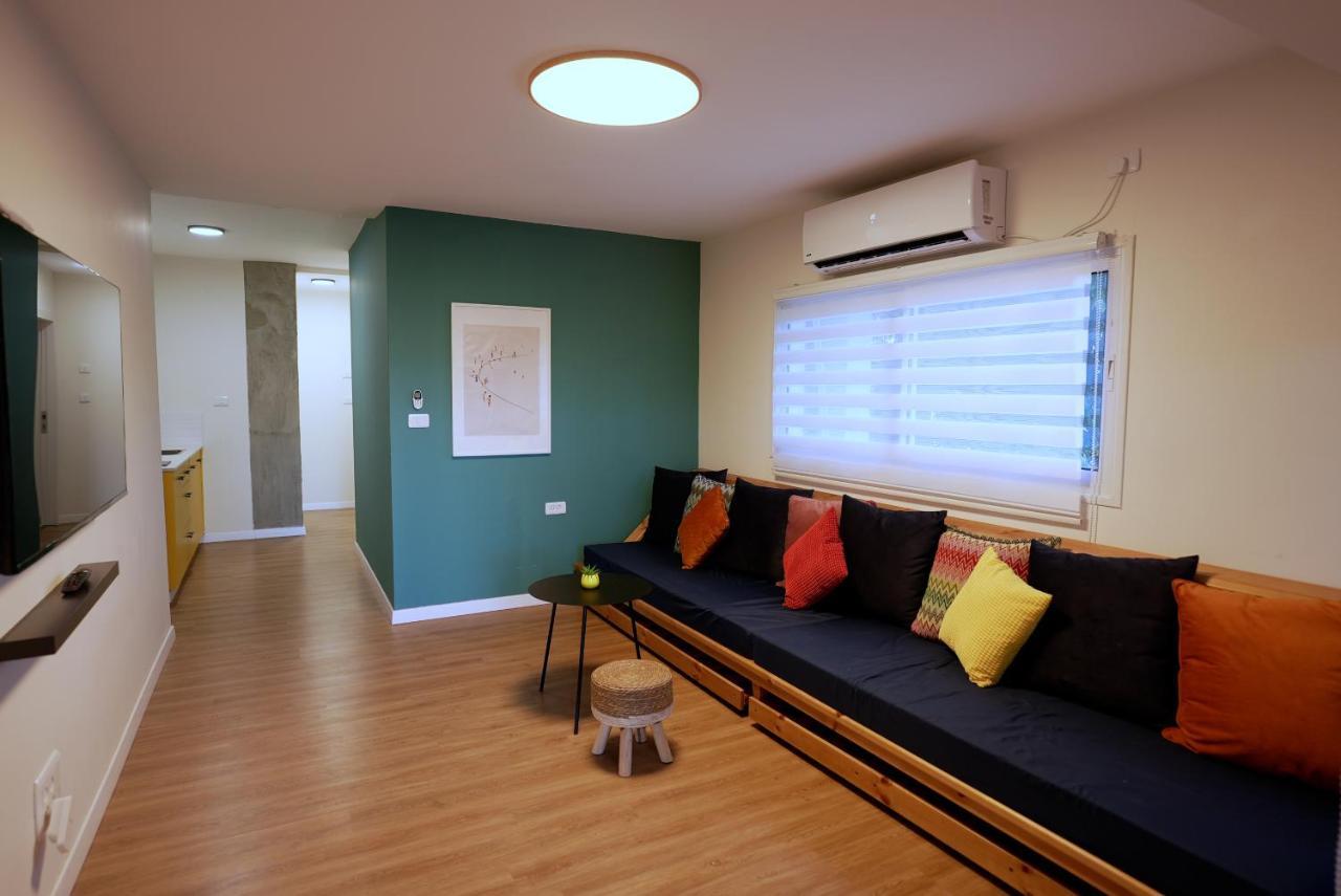 Guest house Rakefet - Traveler's House -